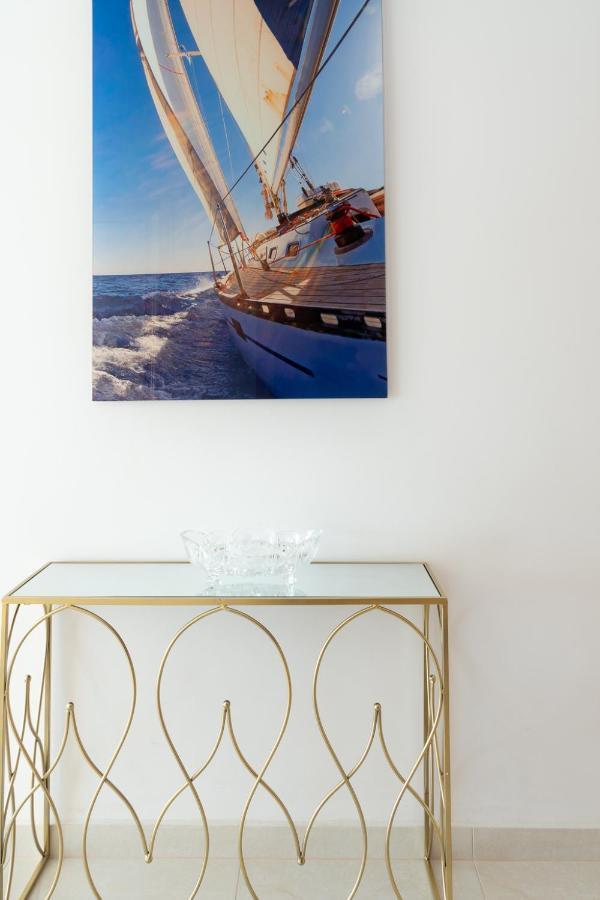 Esmeralda. Lovely And New Apartment Right By The Ocean! Callao Salvaje Luaran gambar